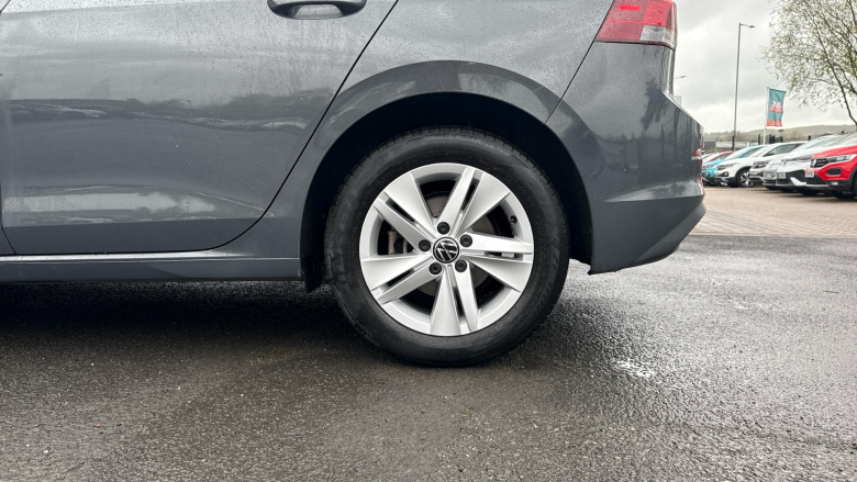 Volkswagen Golf 1.5 TSI 150 Life 5dr Petrol Hatchback
